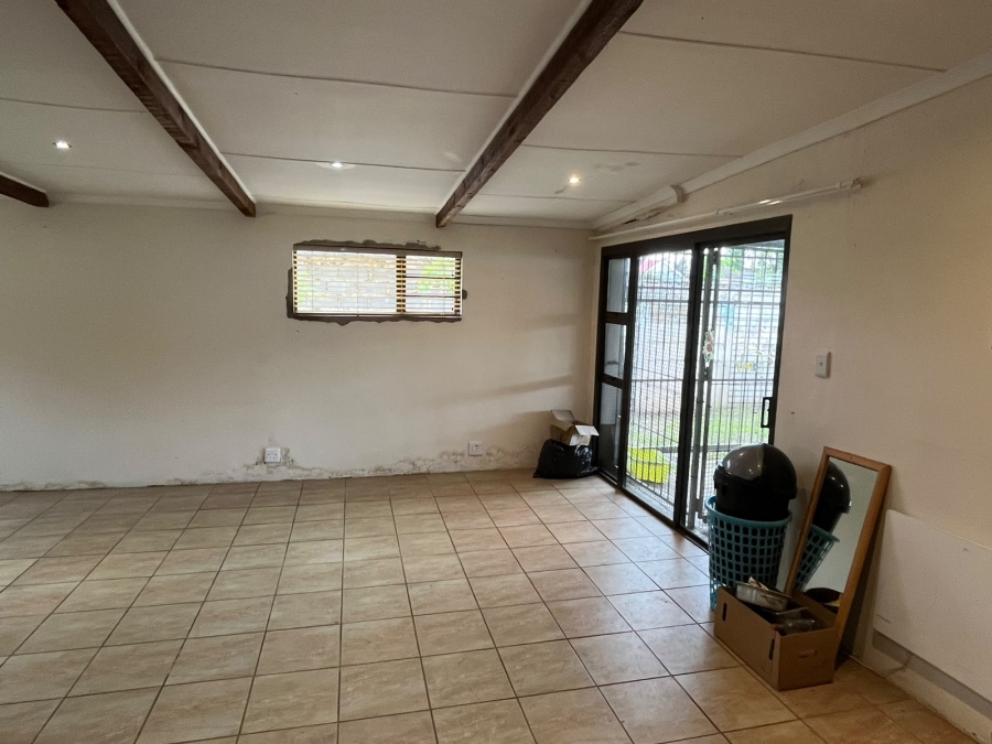 6 Bedroom Property for Sale in Rosemount Eastern Cape